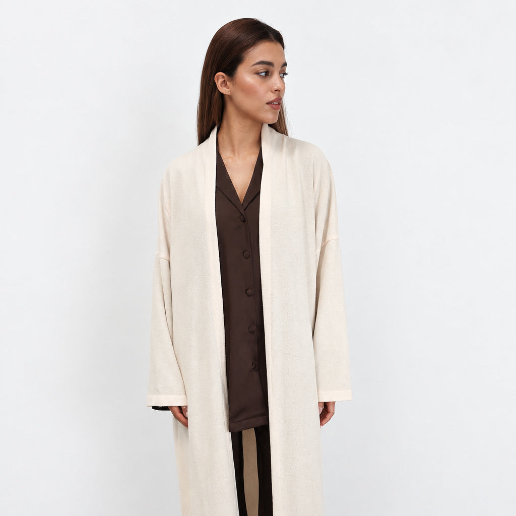 LYA Coat | Minimalist Elegance & Ultimate Comfort