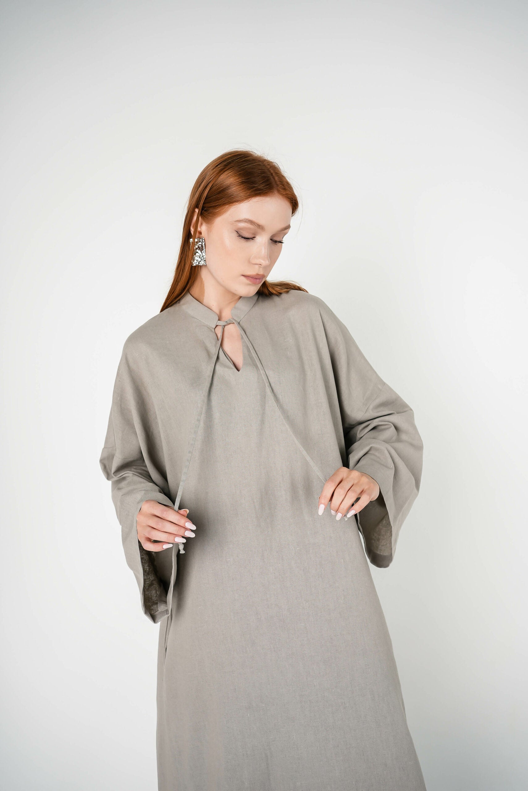 Oversized Nael linen robe