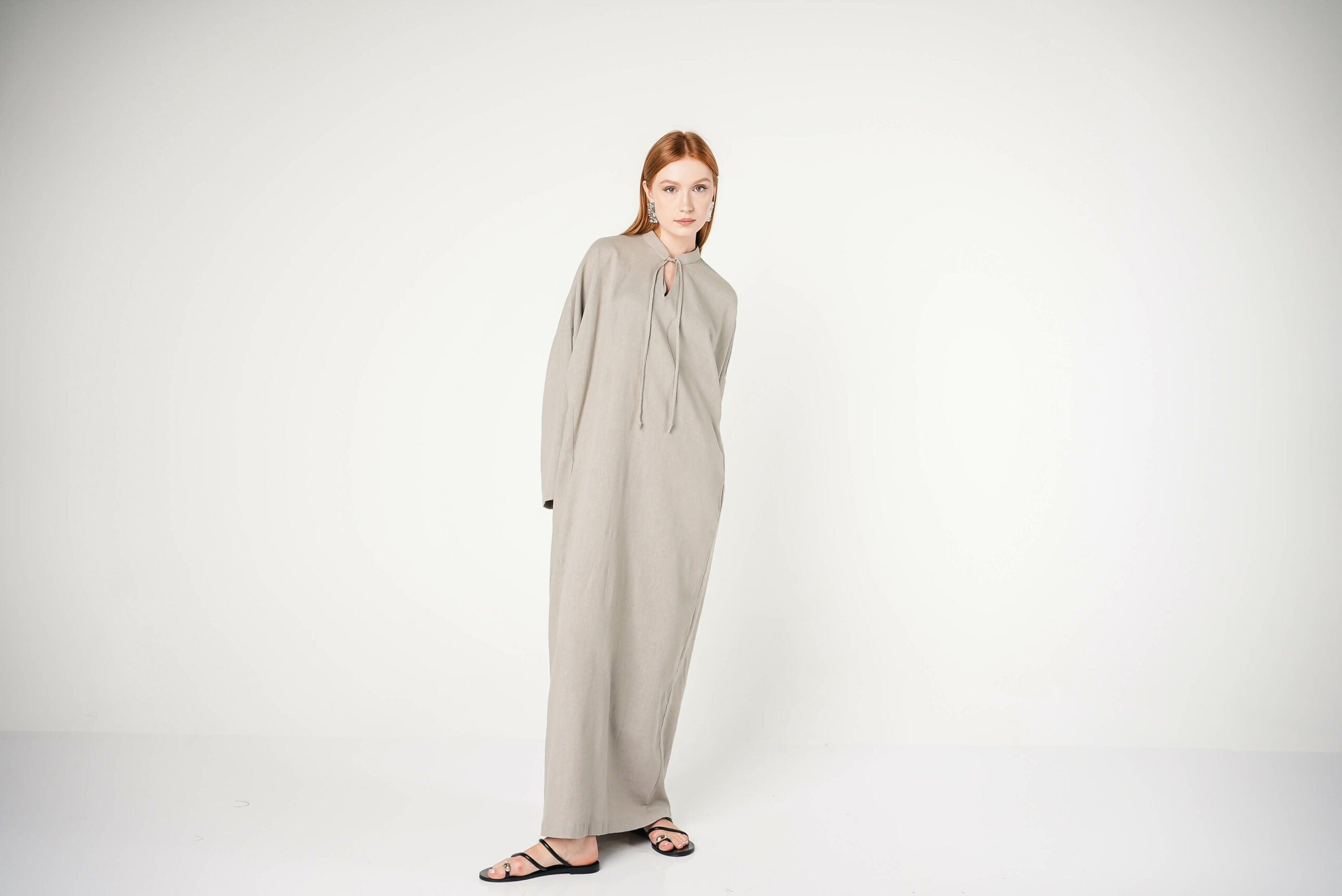 Oversized Nael linen robe
