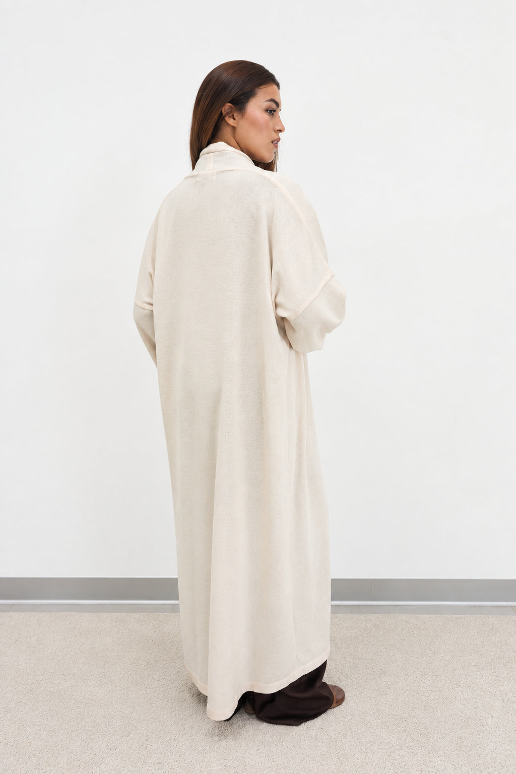 LYA Coat | Minimalist Elegance & Ultimate Comfort